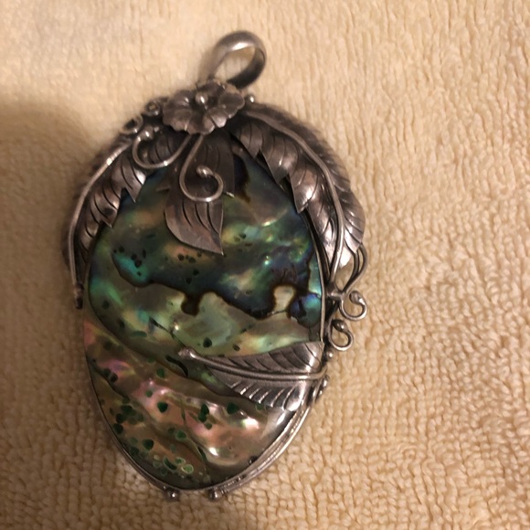 🌴Elegant Large Sterling Silver Abalone Pendant- 169A $200 or $180 w/offer